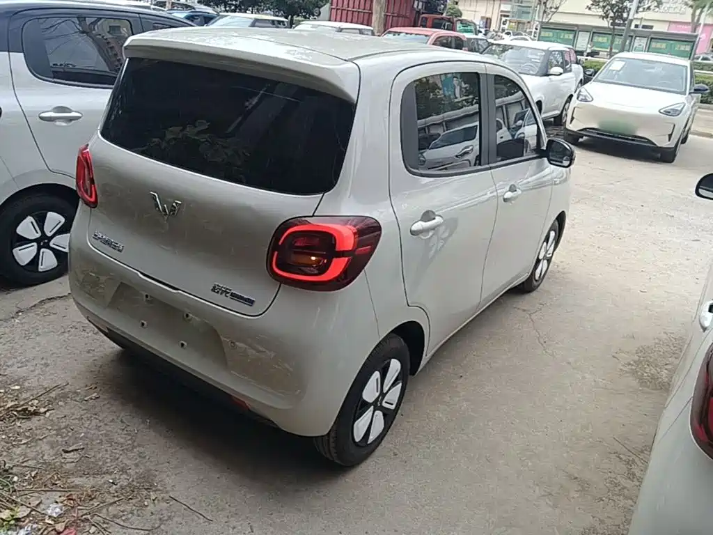 Wuling MINIEV — миниатюра 7