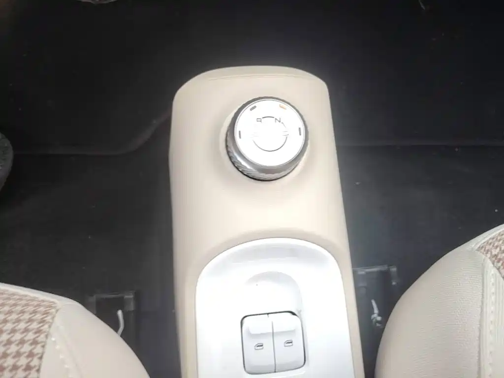Wuling MINIEV — миниатюра 14