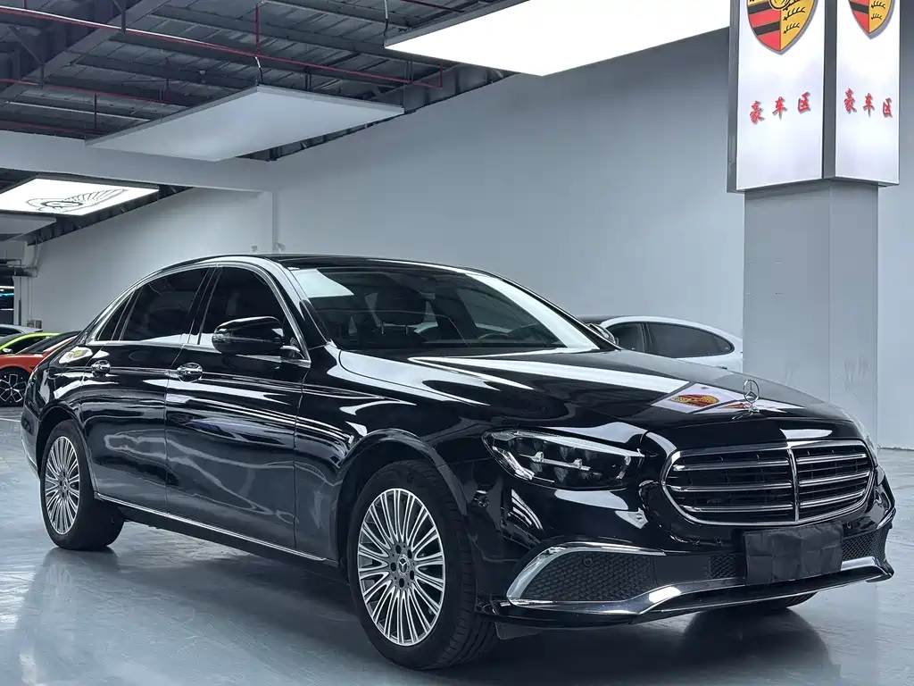 Mercedes-Benz E-Class — миниатюра 3