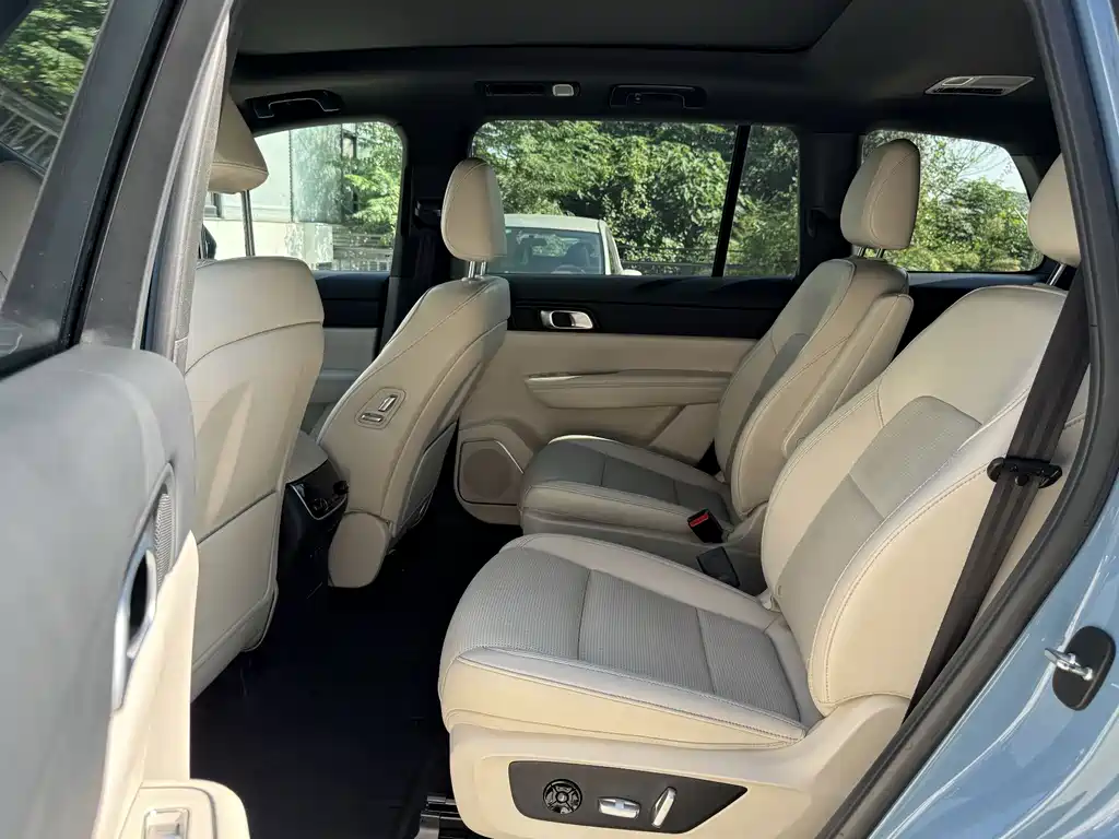 Li Auto Li ONE — миниатюра 8