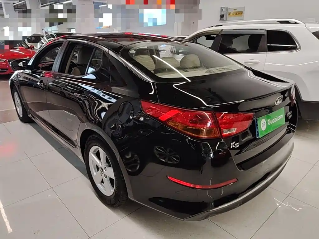 Kia K5 — миниатюра 5