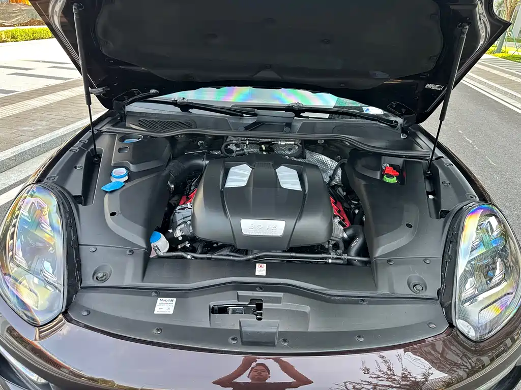 Porsche Cayenne — миниатюра 32