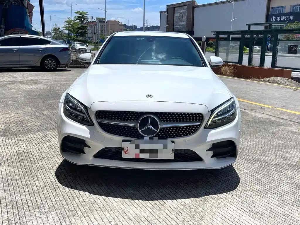 Mercedes-Benz C-Class — миниатюра 2