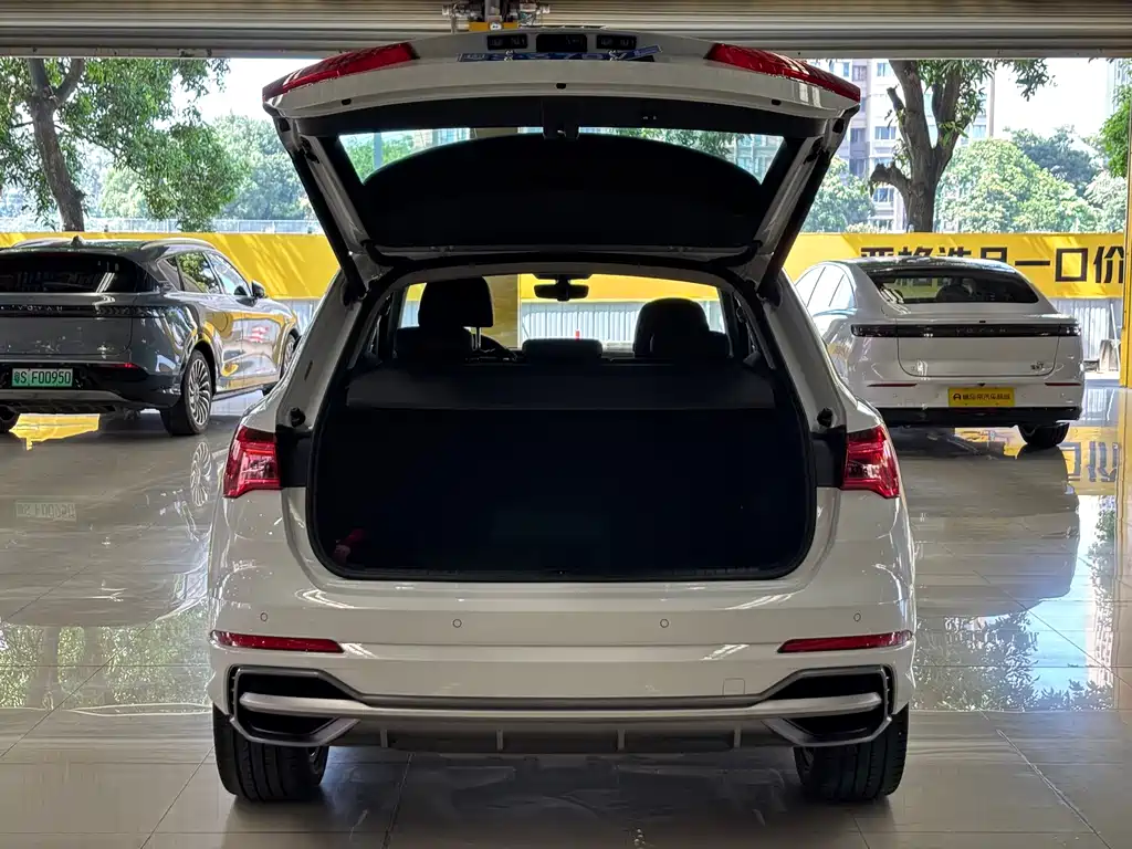 Audi Q3 — миниатюра 8