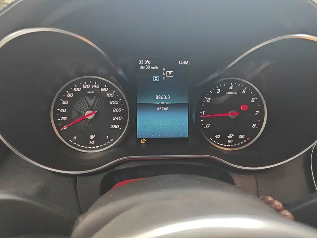 Mercedes-Benz C-Class — миниатюра 13