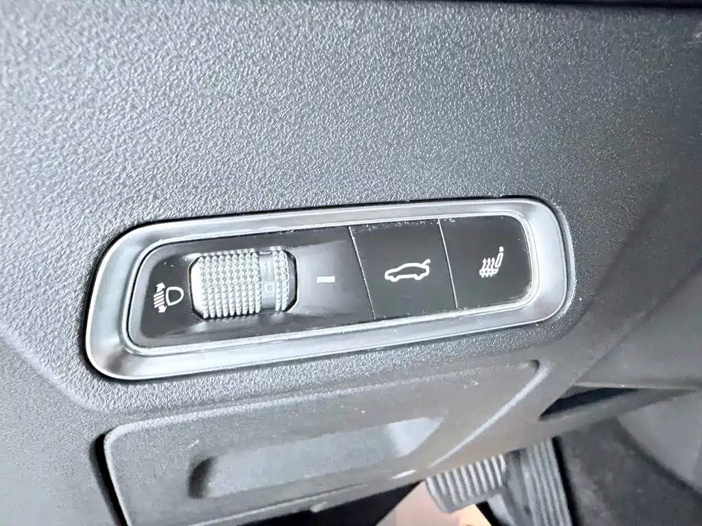 Geely Emgrand S — миниатюра 7