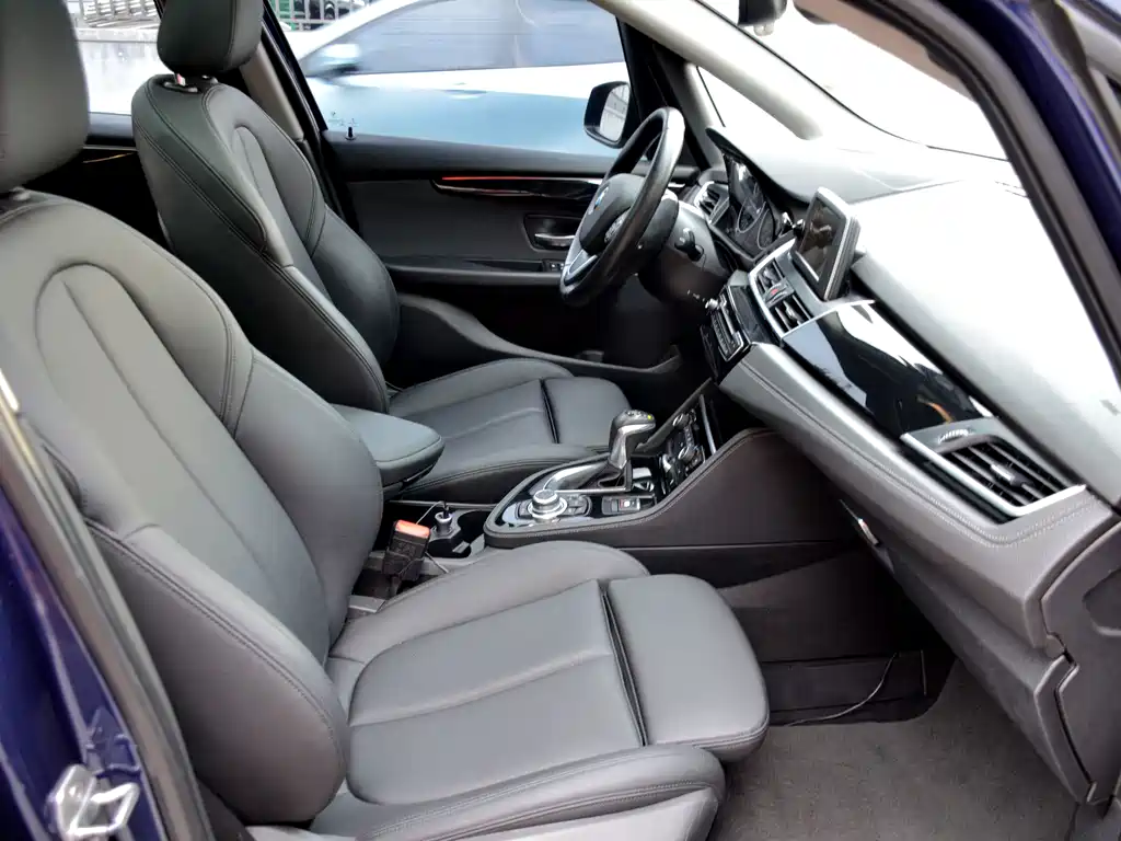 BMW 2 Series Active Tourer (Import) — миниатюра 14