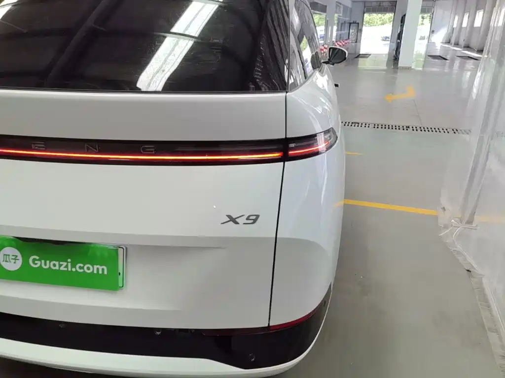 XPeng X9 — миниатюра 8