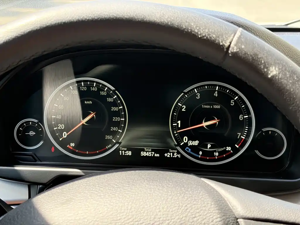 BMW X5 (Import) — миниатюра 13
