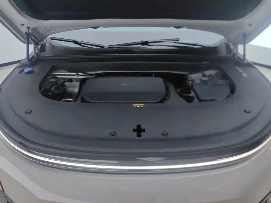 Li Auto Li L6 — миниатюра 10