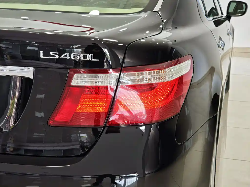 Lexus LS — миниатюра 29