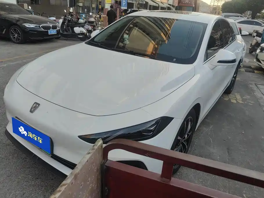 Roewe D7