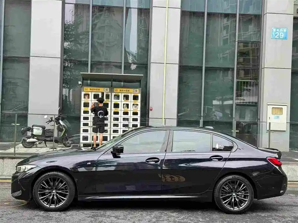 BMW 3 Series — миниатюра 2