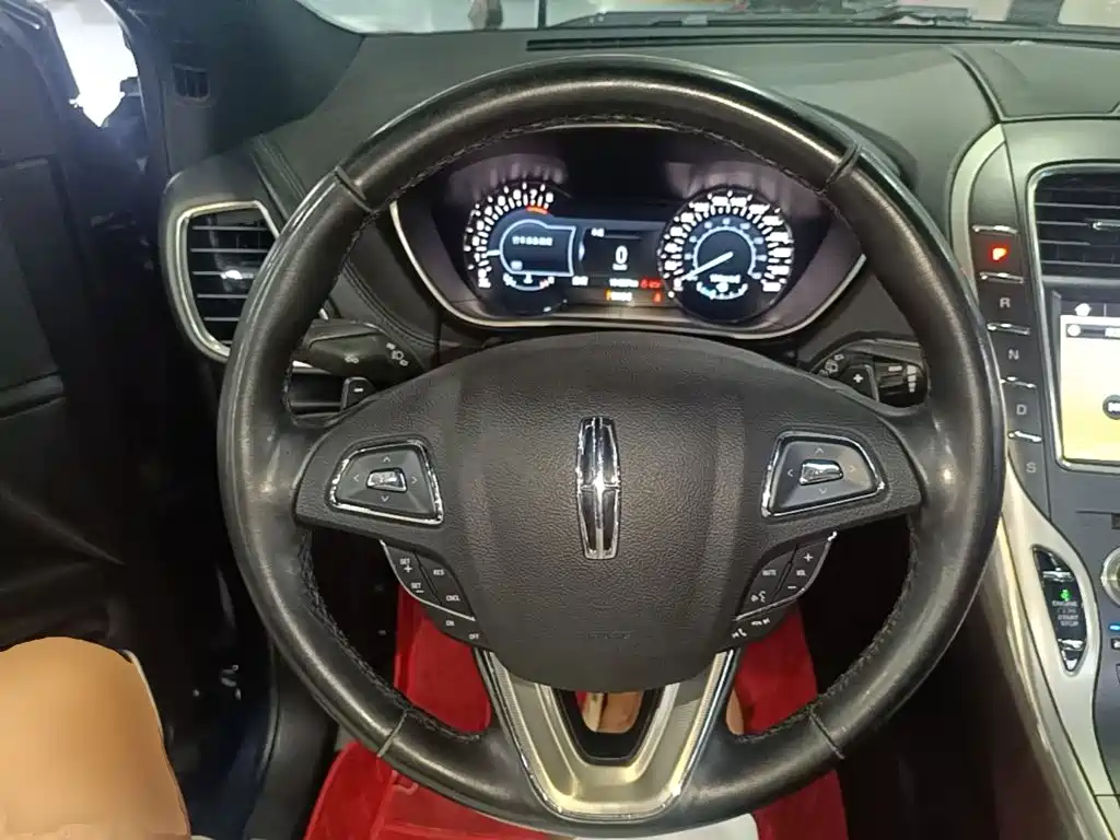 Lincoln MKX — миниатюра 11