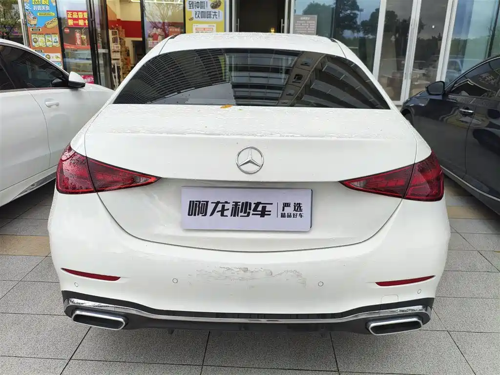 Mercedes-Benz C-Class — миниатюра 6