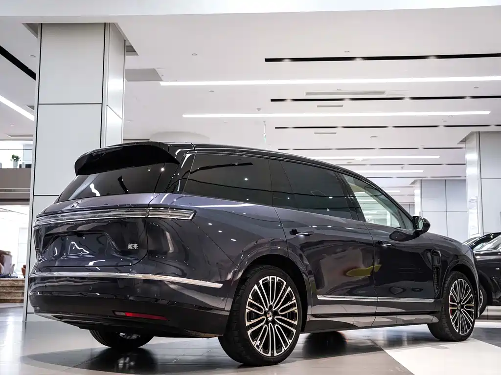 NIO ES8 — миниатюра 12