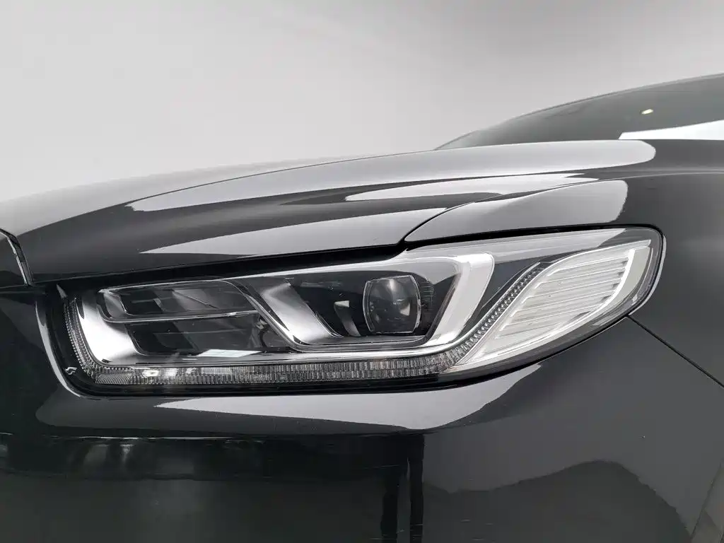 Ford Taurus — миниатюра 7