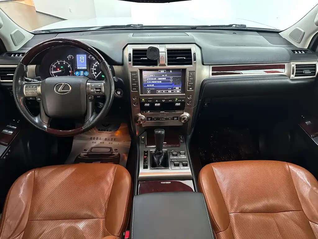 Lexus GX — миниатюра 17