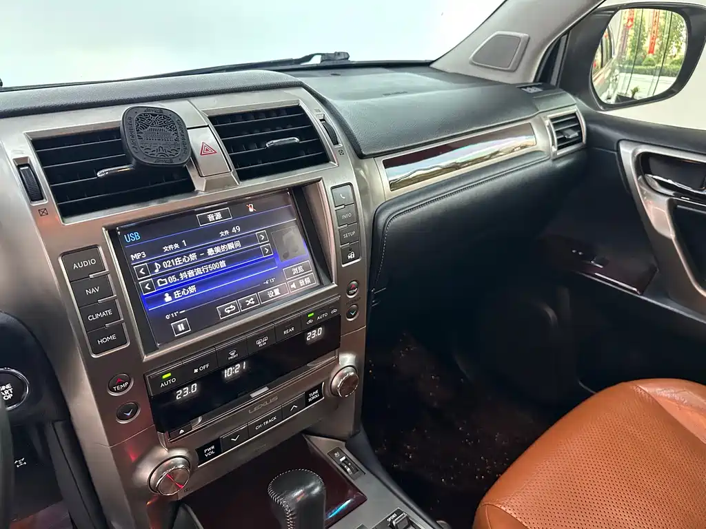 Lexus GX — миниатюра 14