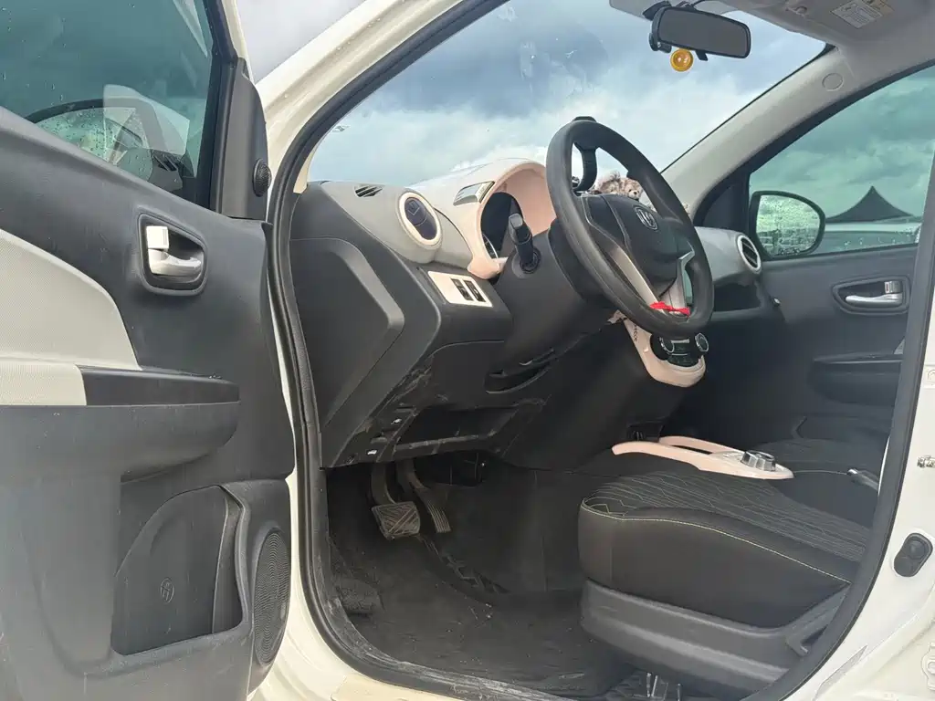 Changan Benben E-Star — миниатюра 8