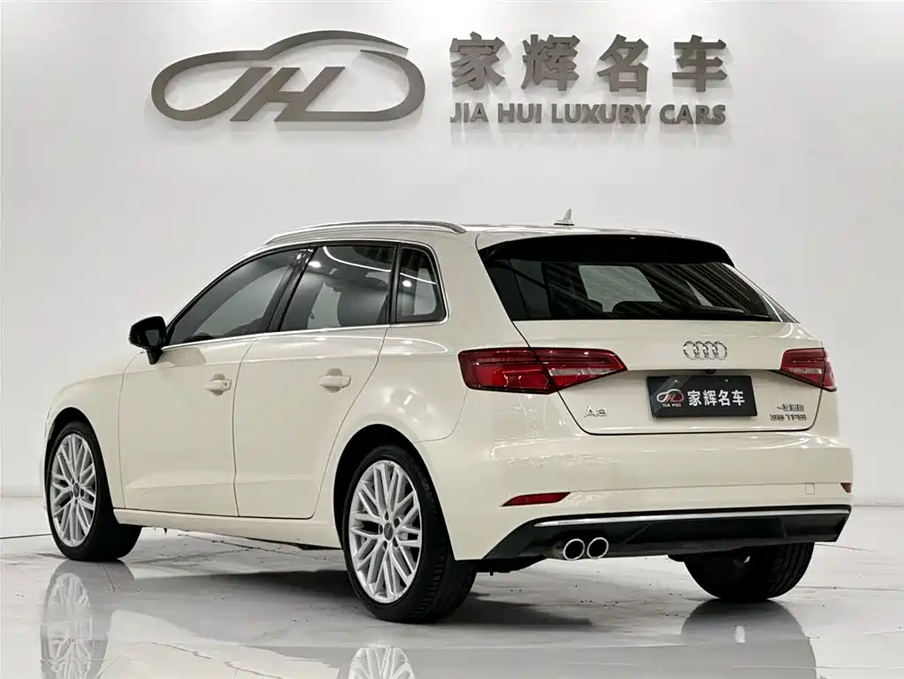Audi A3 2018 30 Sportback 35 TFSI