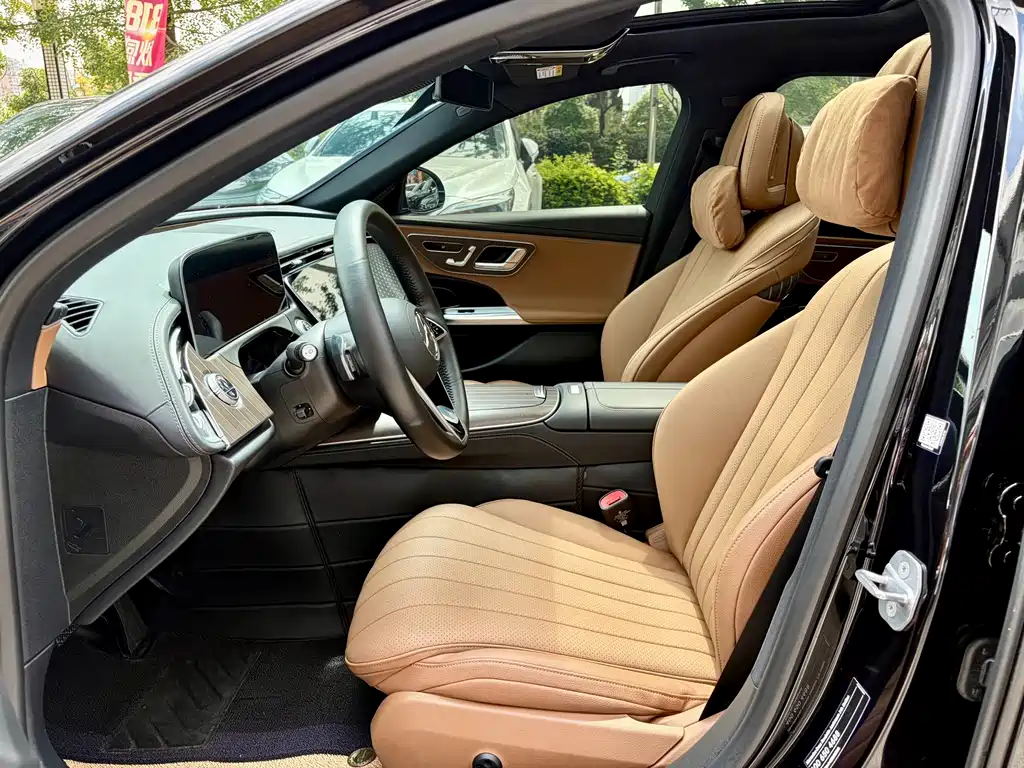 Mercedes-Benz E-Class — миниатюра 13