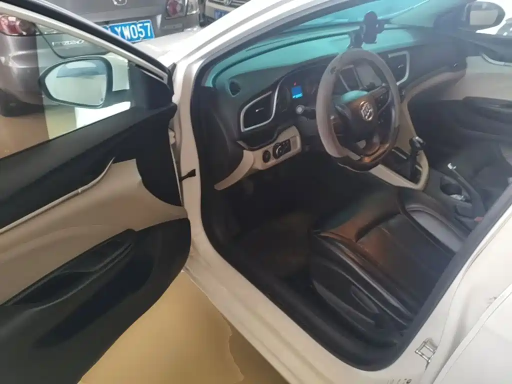 Buick Excelle — миниатюра 16