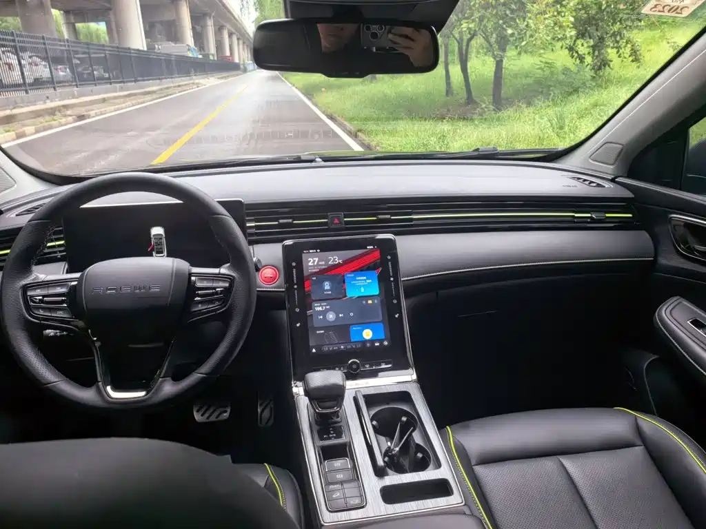 Roewe RX5 — миниатюра 15