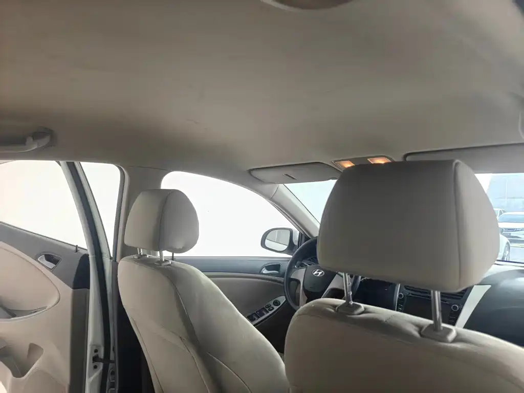 Hyundai Verna — миниатюра 12