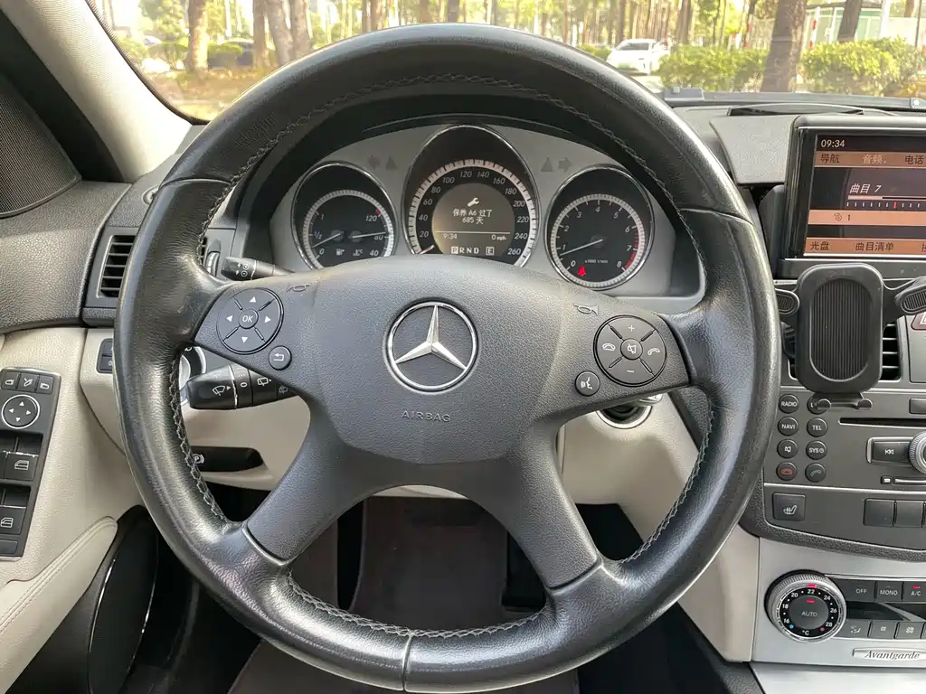 Mercedes-Benz C-Class (Import) — миниатюра 10
