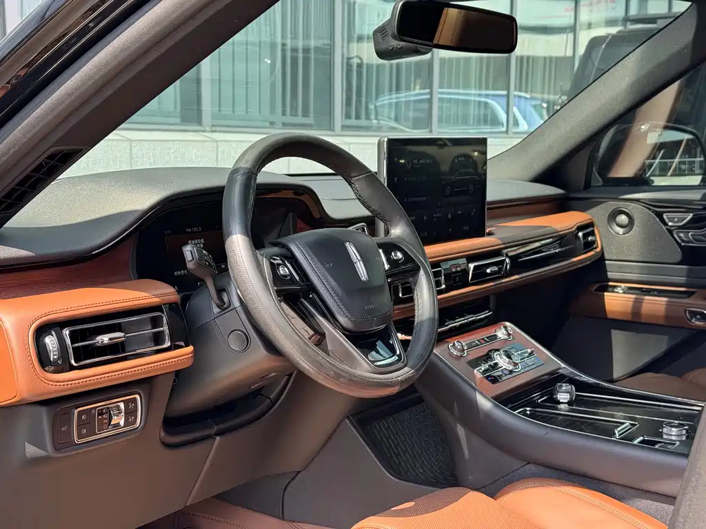 Lincoln Aviator — миниатюра 9