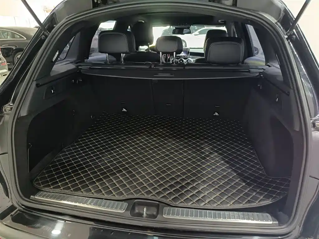 Mercedes-Benz GLC — миниатюра 12