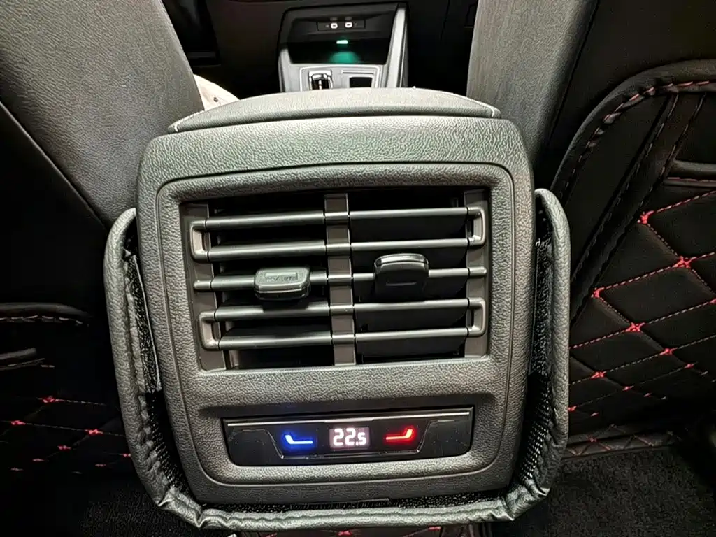 Volkswagen Golf — миниатюра 18