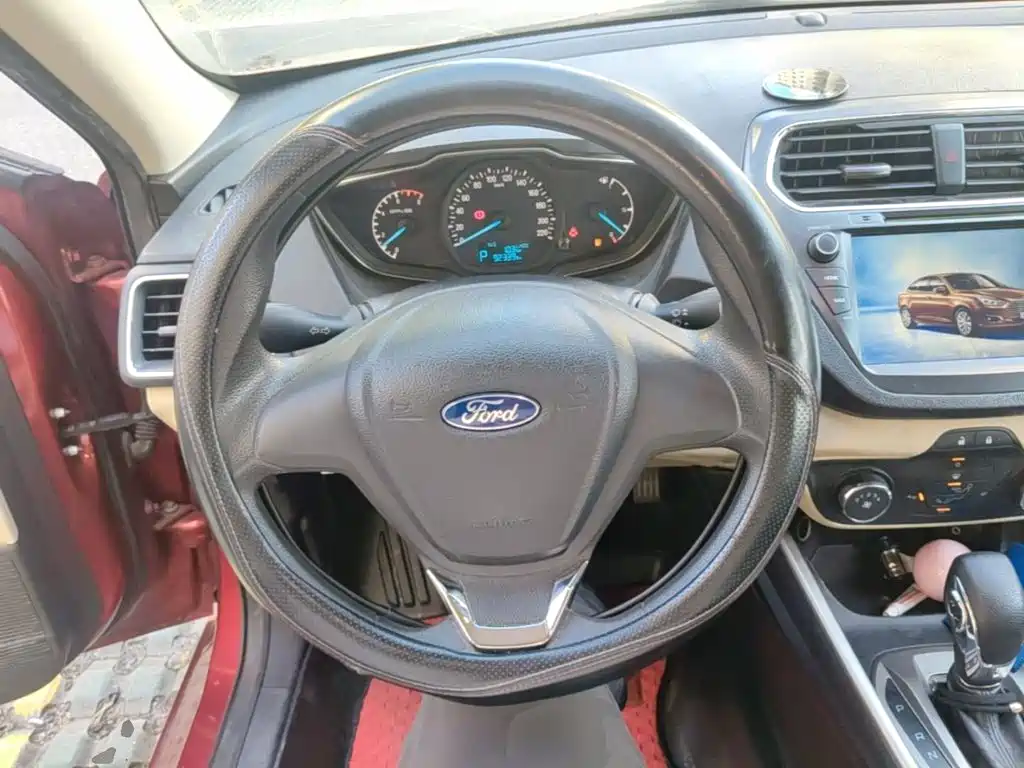Ford Escort — миниатюра 11