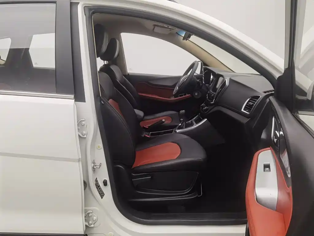 Baojun 560 — миниатюра 23