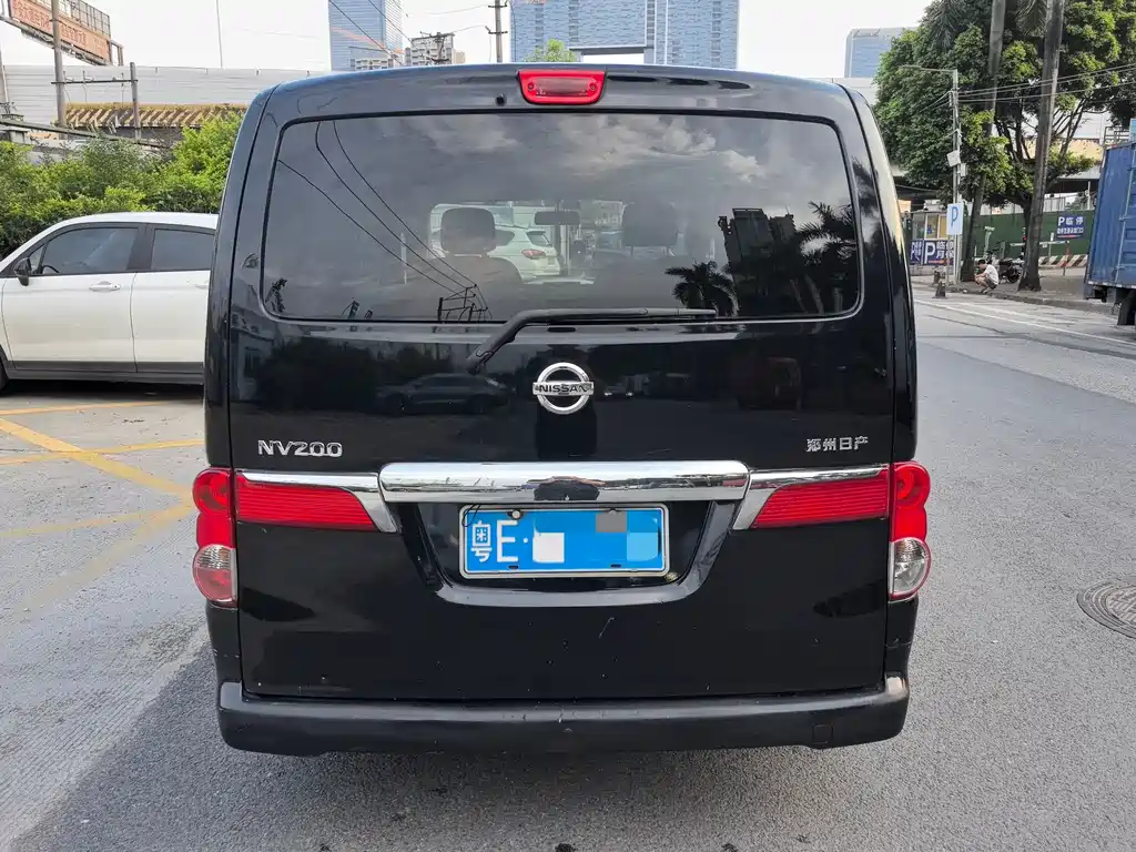 Nissan NV200 — миниатюра 6