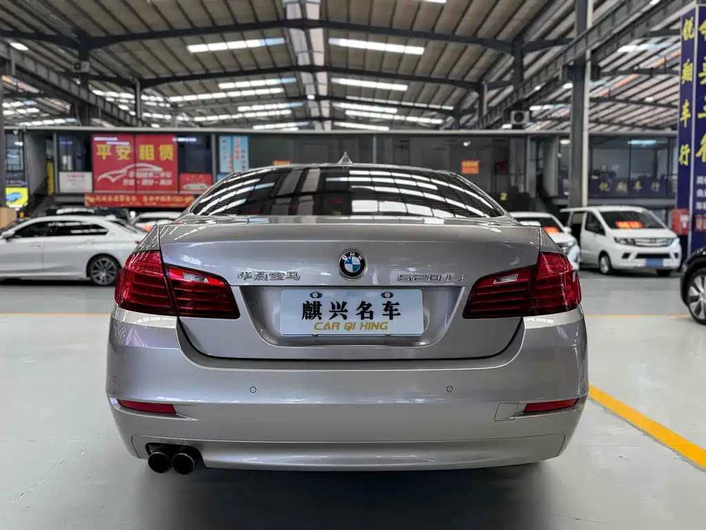 BMW 5 Series — миниатюра 4