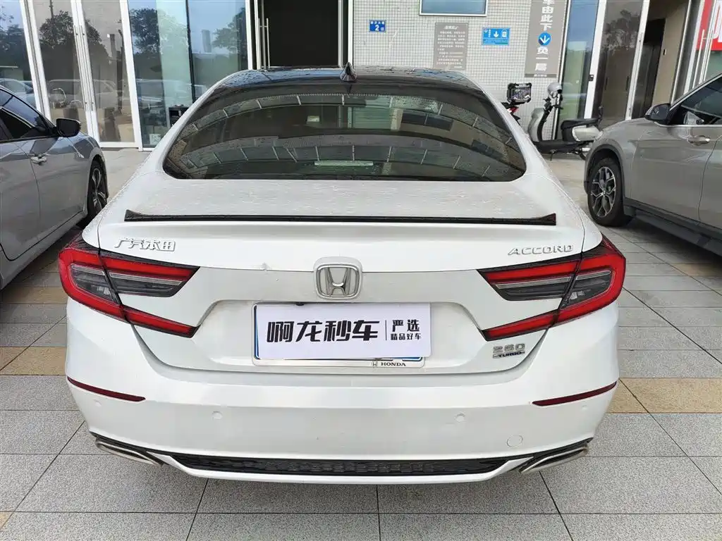 Honda Accord — миниатюра 6