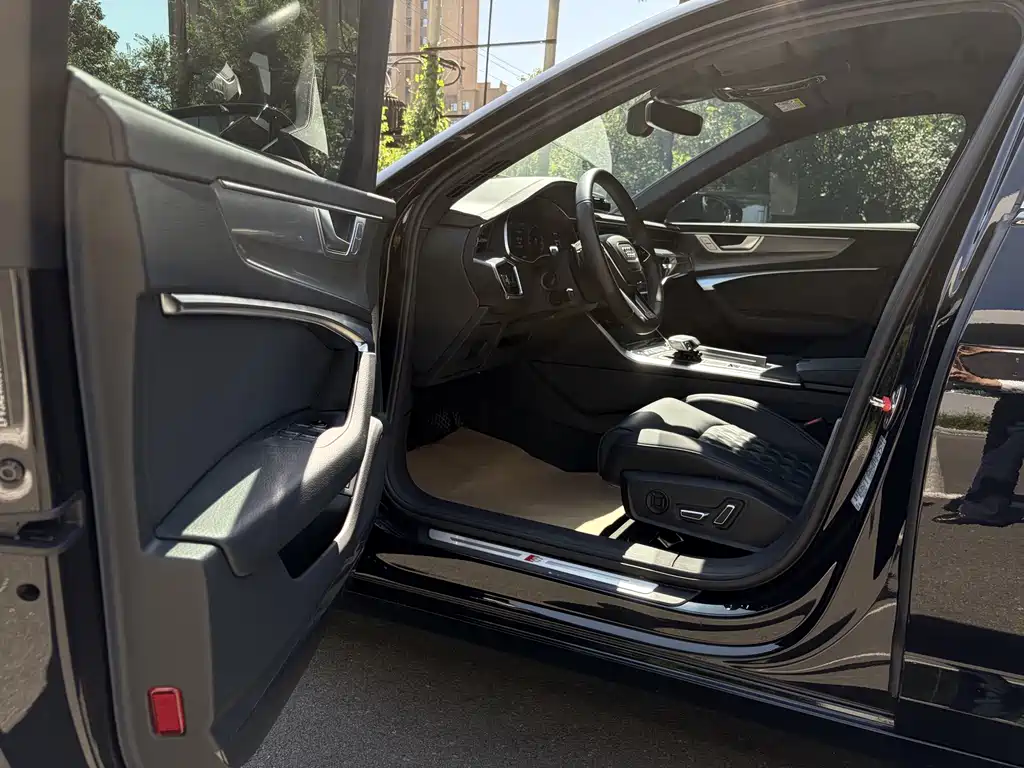 Audi A6L — миниатюра 7