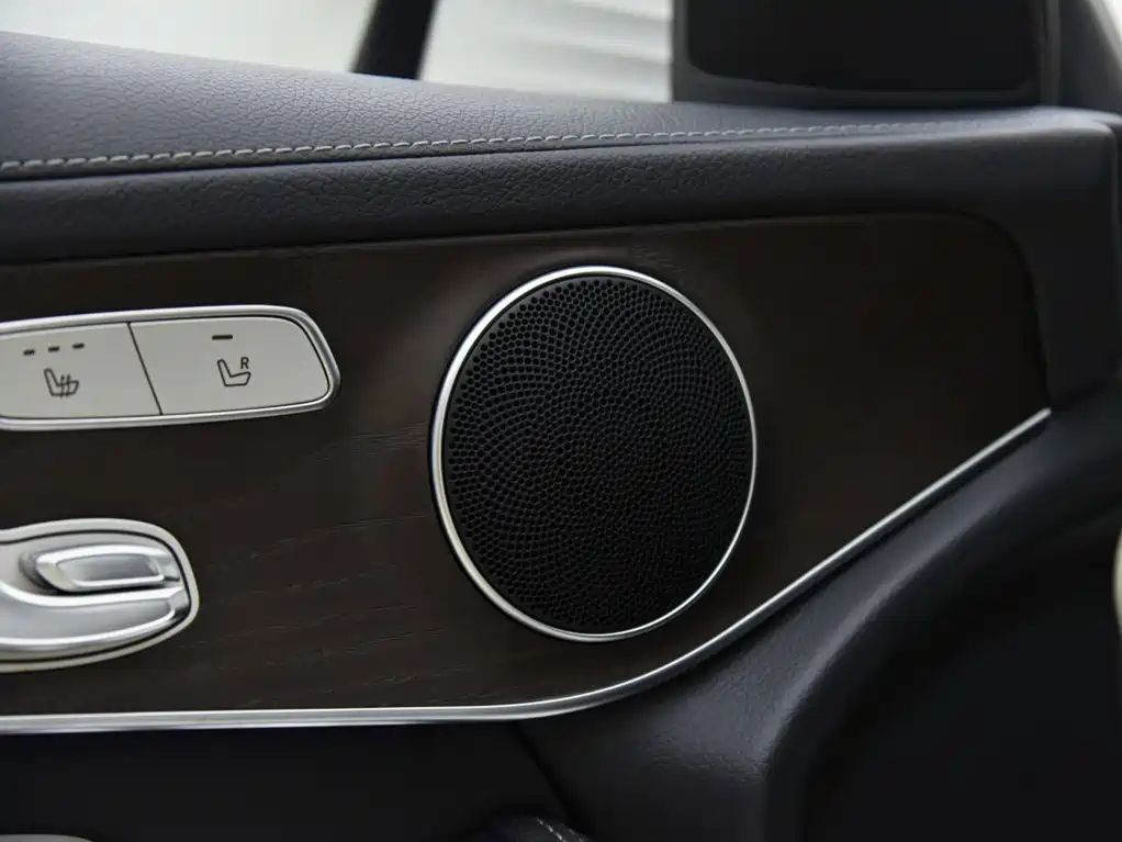 Mercedes-Benz GLC — миниатюра 13