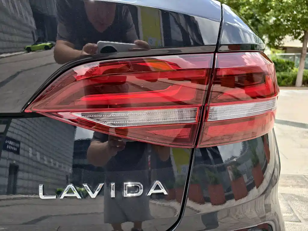 Volkswagen Lavida — миниатюра 19
