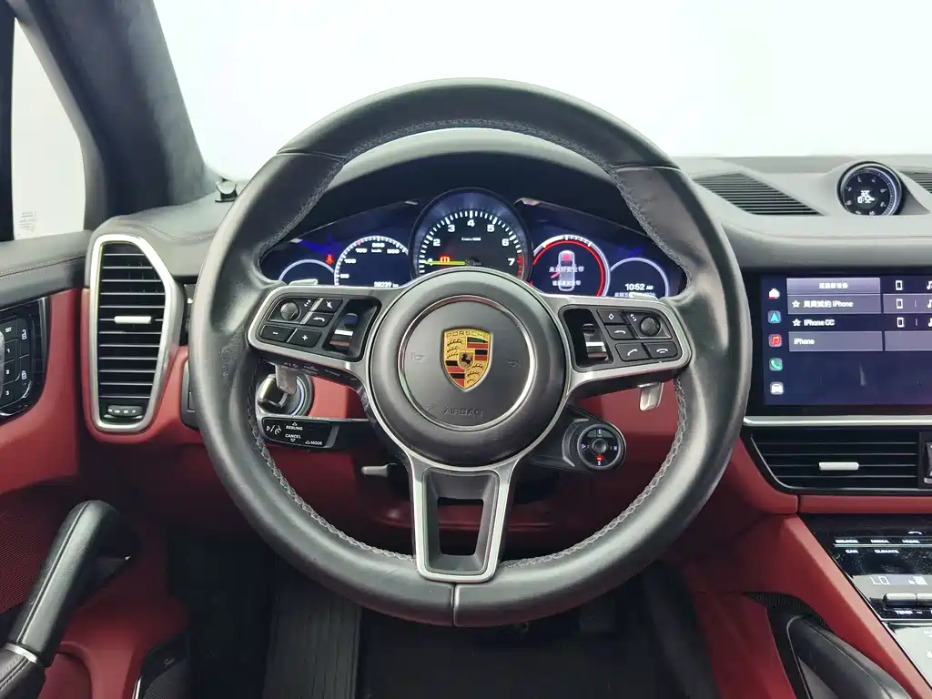 Porsche Cayenne Hybrid — миниатюра 8