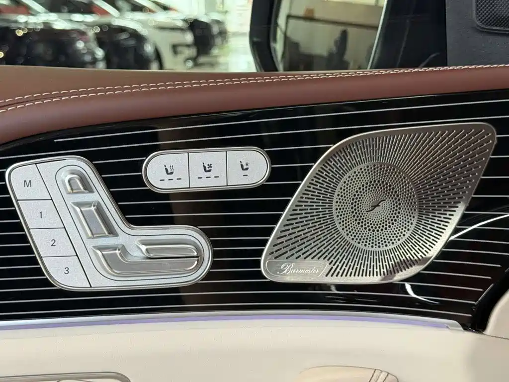 Mercedes-Benz GLS — миниатюра 28
