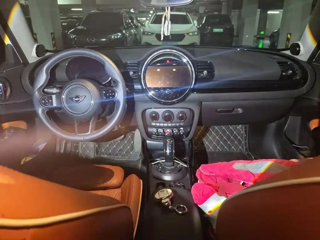 MINI Mini Clubman — миниатюра 5