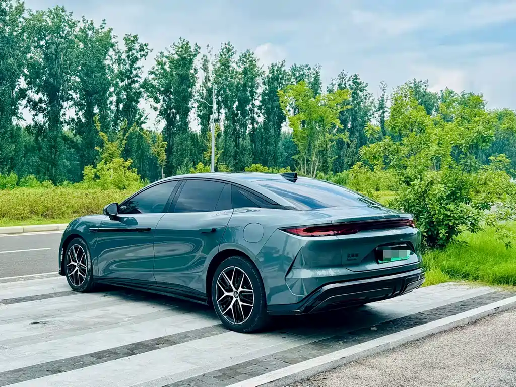 BYD Хань Ли — миниатюра 8