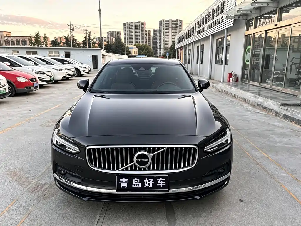 Volvo S90 — миниатюра 2