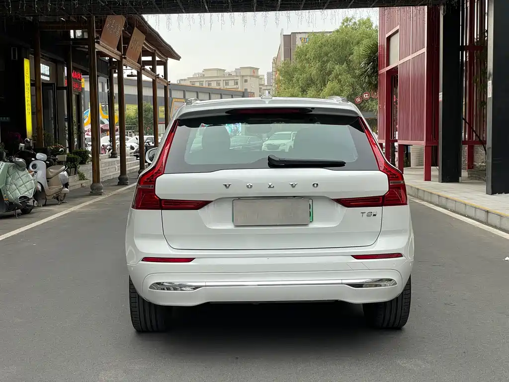VOLVO XC60 PLUG IN HYBRID