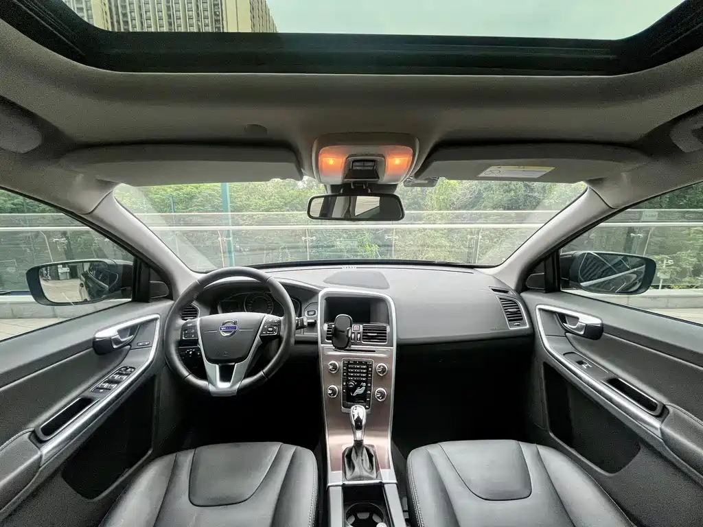Volvo XC60 T5 Smart Advanced Upgrade Edition, фото 7