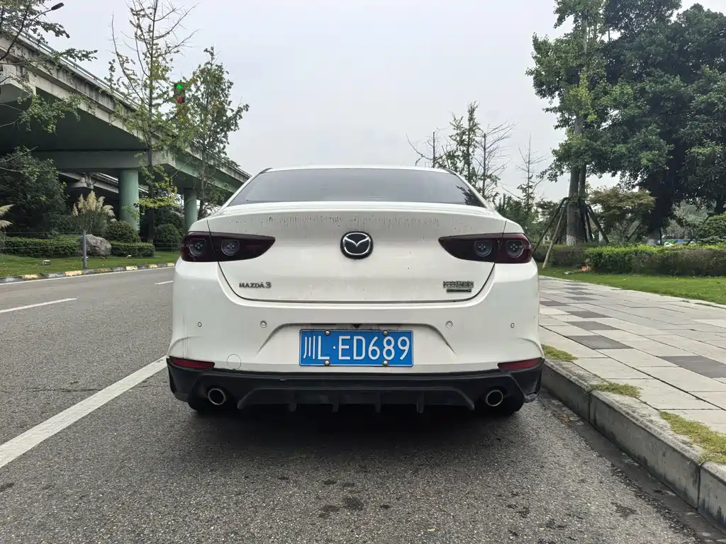 Mazda 3 Axela — миниатюра 4