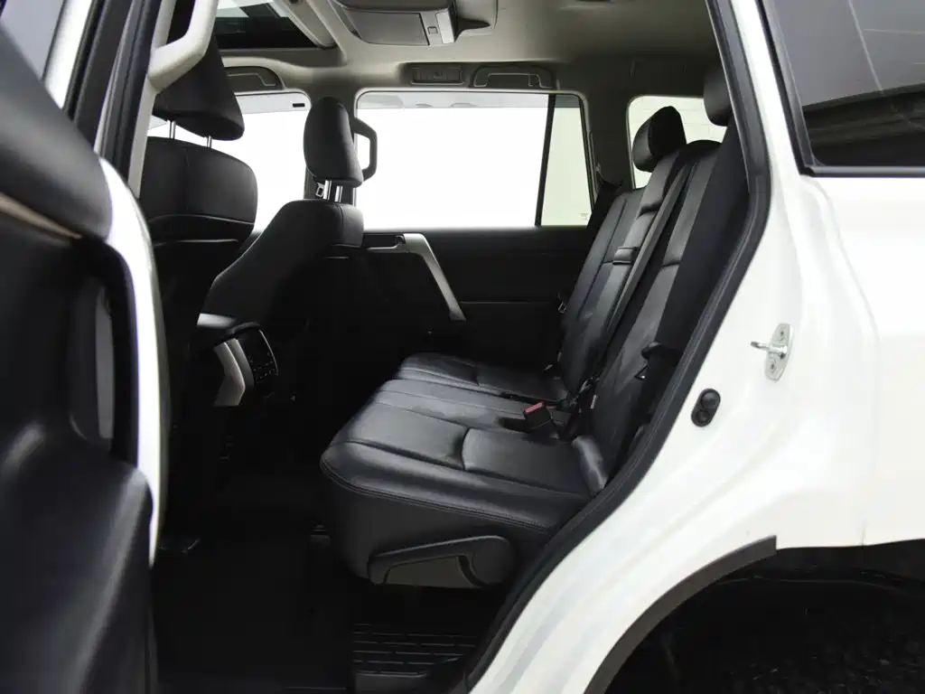 Toyota Prado — миниатюра 7